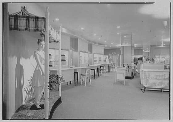 Bonwit Teller, business at 17th and Chestnut, Philadelphia, Pennsylvania. LOC gsc.5a12659